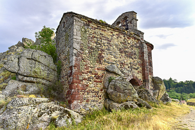 Rochegude Chapelle SaintJacques (24 photos) Auvergne romane